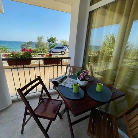 Havana Beach - St. Vlas سفيتي فلاس