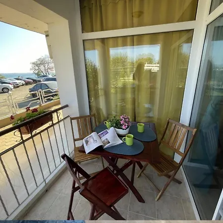 Havana Beach - St. Vlas דירה *